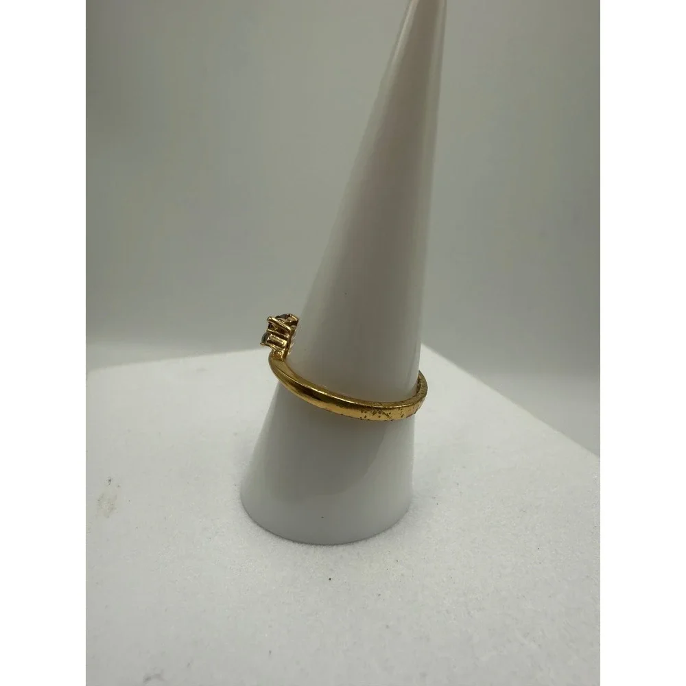 Vintage Gold Tone Heart Faux Garnet Bypass Ring Korea Size 7.5